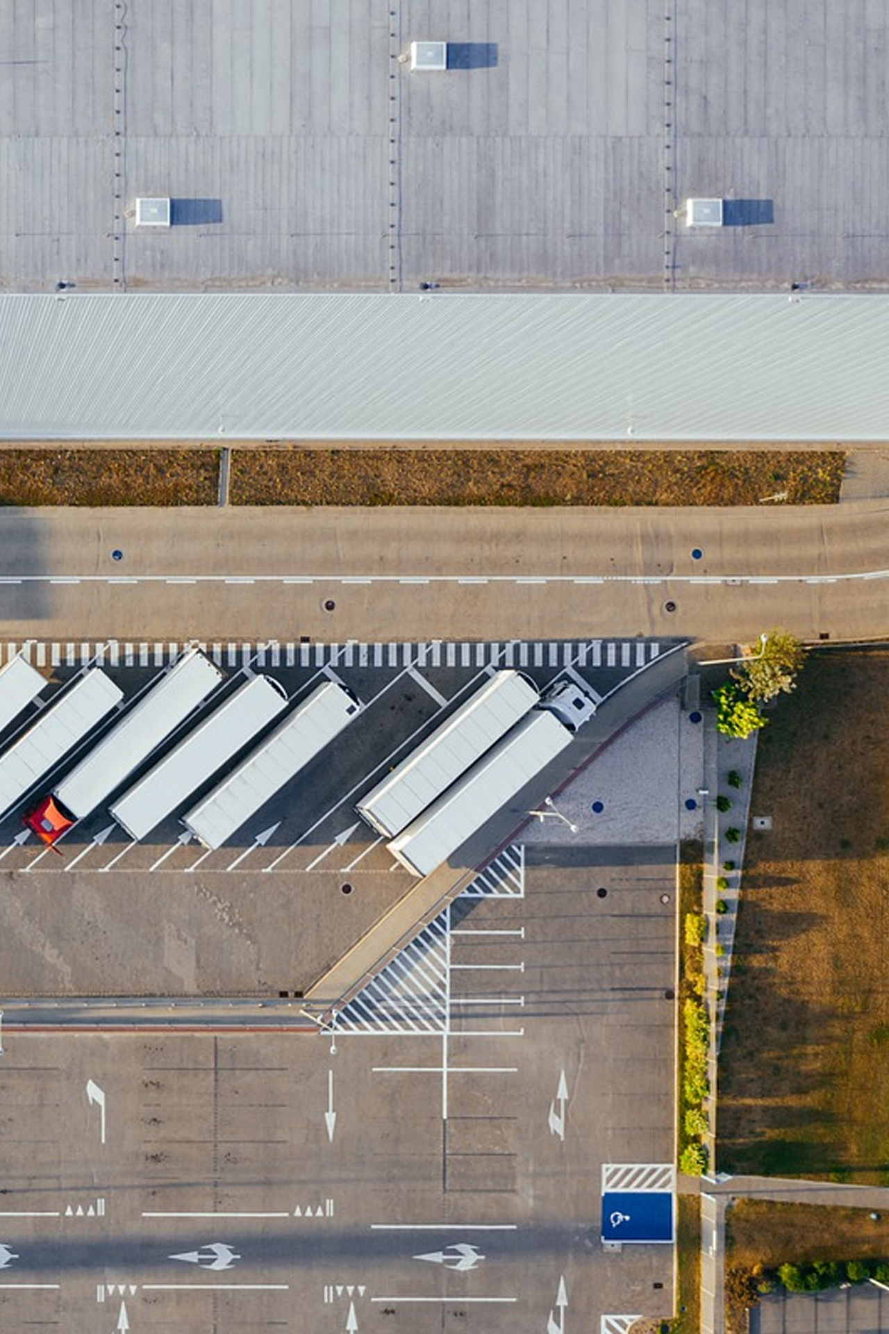 parking camions industrie